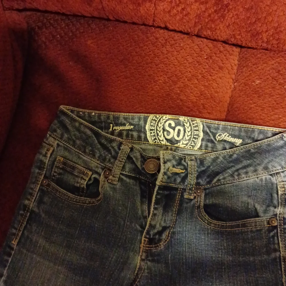 Jeans - Picture 3 of 4